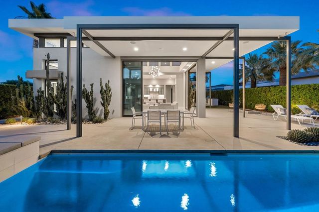 33 Topaz Court, Rancho Mirage, CA 92270