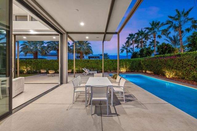 33 Topaz Court, Rancho Mirage, CA 92270