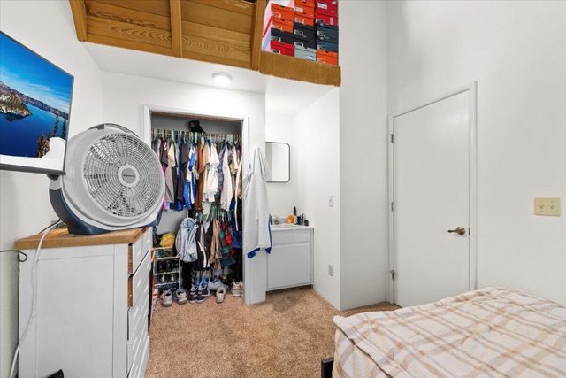 956 NE Beacon Drive, Grants Pass, OR 97526