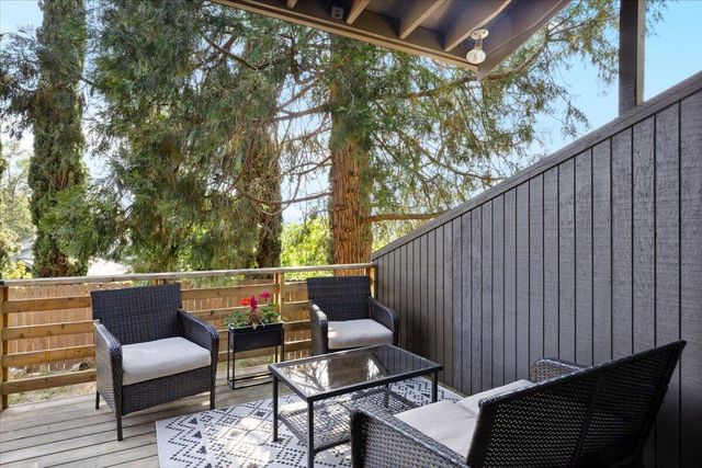 956 NE Beacon Drive, Grants Pass, OR 97526