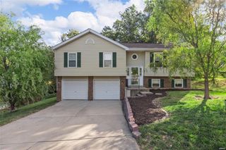 8 Linda Lane, O'fallon, MO 63366