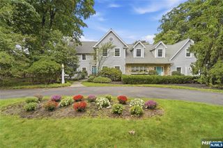 580 Brookside Avenue, Allendale, NJ 07401