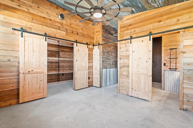 139 County Road 2156, Gainesville, TX 76240