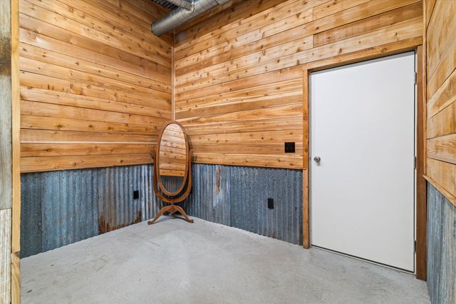 139 County Road 2156, Gainesville, TX 76240