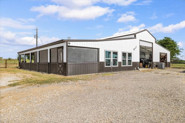 139 County Road 2156, Gainesville, TX 76240