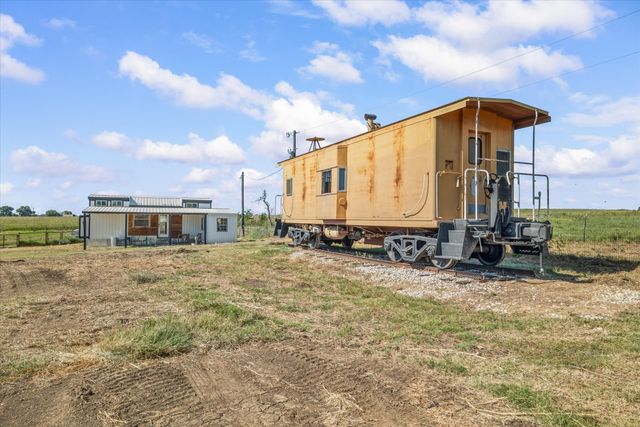 139 County Road 2156, Gainesville, TX 76240