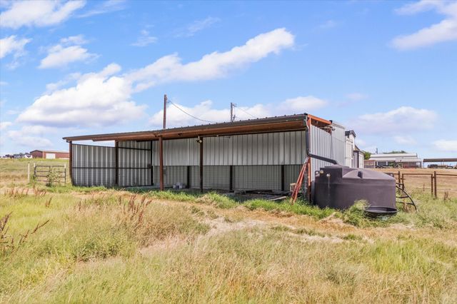 139 County Road 2156, Gainesville, TX 76240
