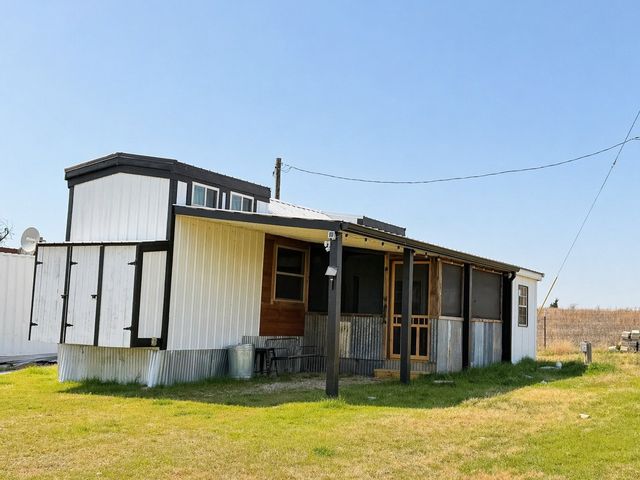 139 County Road 2156, Gainesville, TX 76240