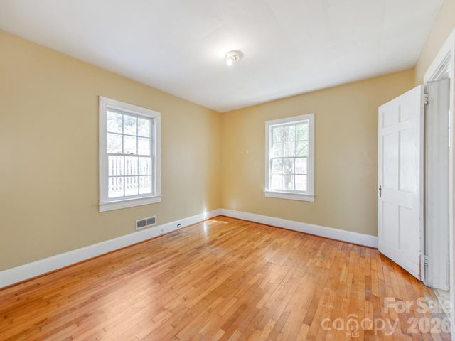 113 Falls Street, Morganton, NC 28655