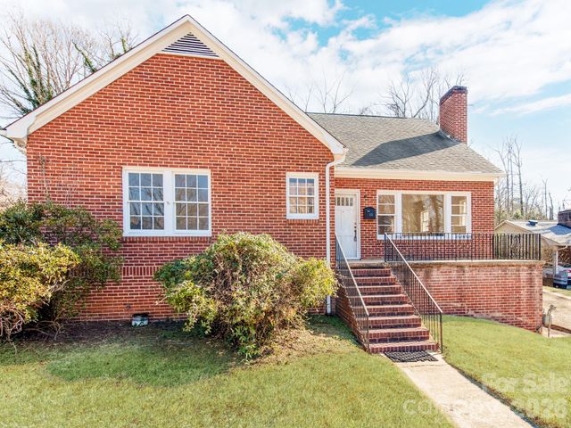 113 Falls Street, Morganton, NC 28655