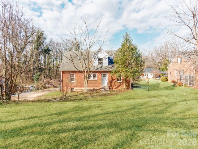 113 Falls Street, Morganton, NC 28655