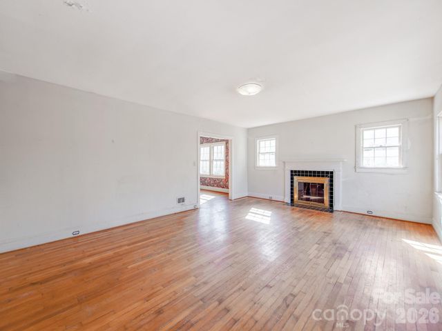 113 Falls Street, Morganton, NC 28655