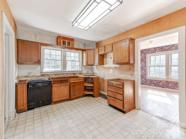 113 Falls Street, Morganton, NC 28655