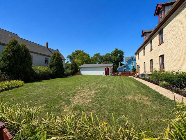 1849 N 1st STREET, Milwaukee, WI 53212