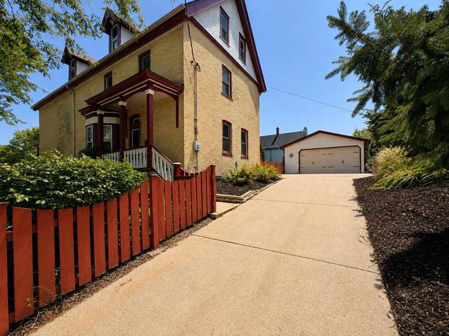 1849 N 1st STREET, Milwaukee, WI 53212