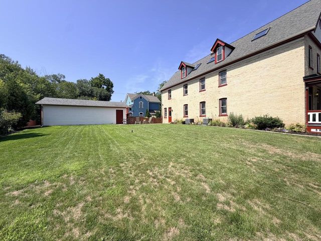 1849 N 1st STREET, Milwaukee, WI 53212