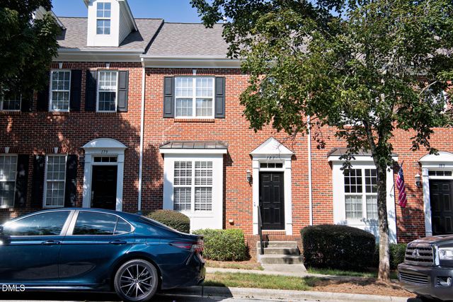 181 Lumina Place, Holly Springs, NC 27540