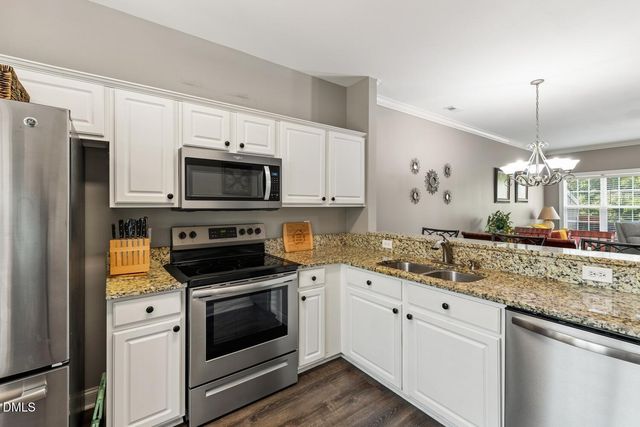 181 Lumina Place, Holly Springs, NC 27540