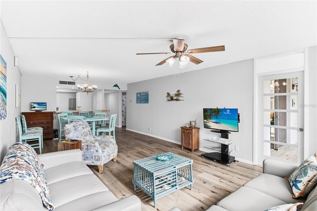 7400 SUN ISLAND DRIVE S 203, South Pasadena, FL 33707