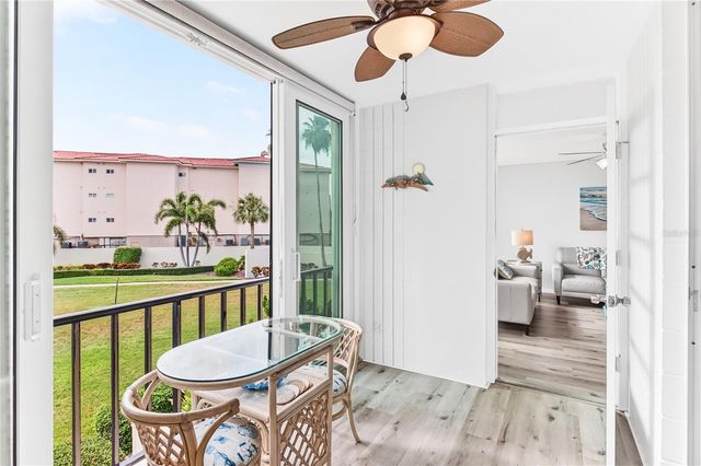 7400 SUN ISLAND DRIVE S 203, South Pasadena, FL 33707