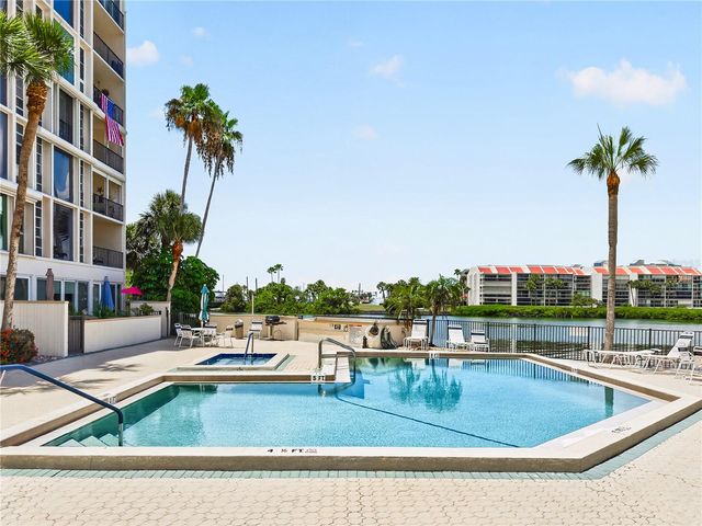 7400 SUN ISLAND DRIVE S 203, South Pasadena, FL 33707