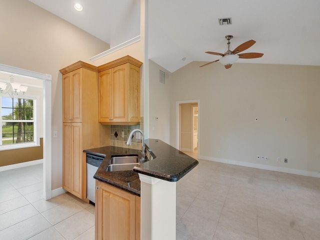 8978 100TH Court, Vero Beach, FL 32967