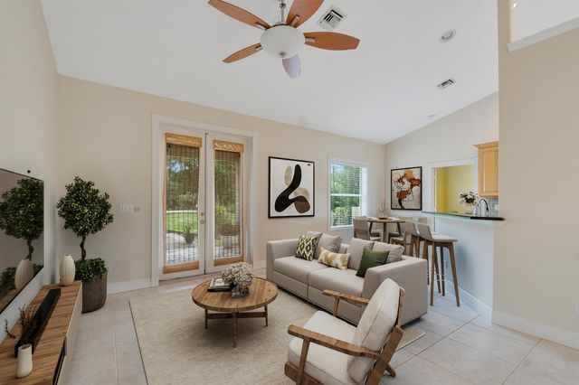 8978 100TH Court, Vero Beach, FL 32967