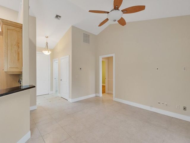 8978 100TH Court, Vero Beach, FL 32967