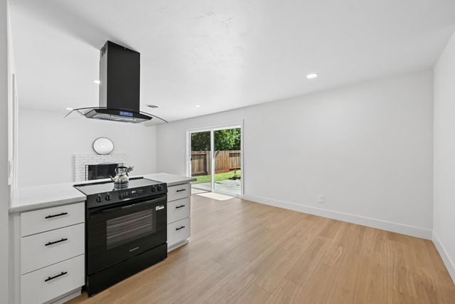 5530 Claiborne Way, Orangevale, CA 95662