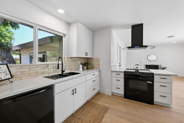 5530 Claiborne Way, Orangevale, CA 95662