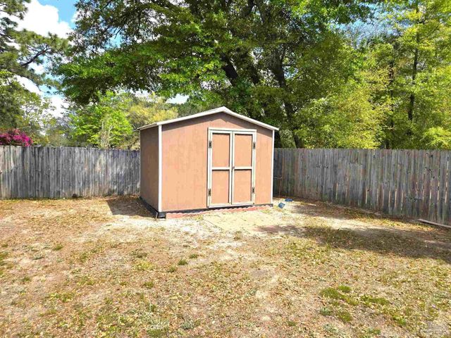 6774 Gettysburg Blvd, Bagdad, FL 32530