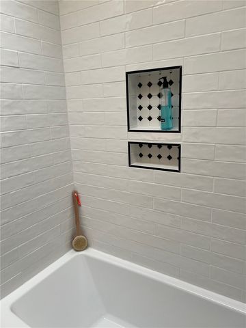 119 San Saba Dr, Portland, TX 78374