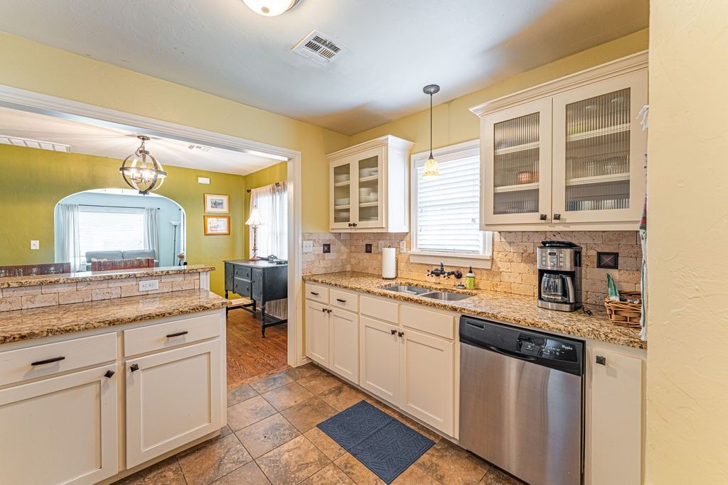 2353 NW 17th Street, Oklahoma City, OK 73107