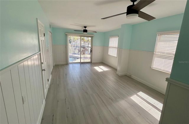 5541 BAYOU GRANDE BOULEVARD NE, St Petersburg, FL 33703