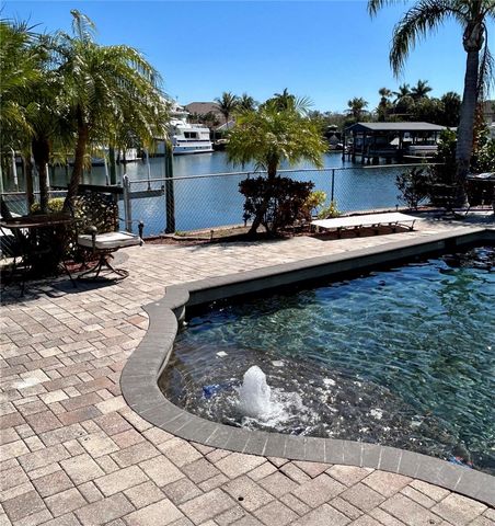 5541 BAYOU GRANDE BOULEVARD NE, St Petersburg, FL 33703