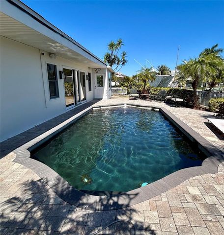 5541 BAYOU GRANDE BOULEVARD NE, St Petersburg, FL 33703