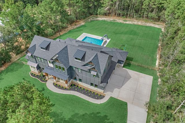 8616 Grand Lake Estates Drive, Montgomery, TX 77316