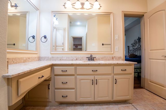 1860 Masters Drive, Desoto, TX 75115