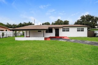 4115 NW 185th St, Miami Gardens, FL 33055
