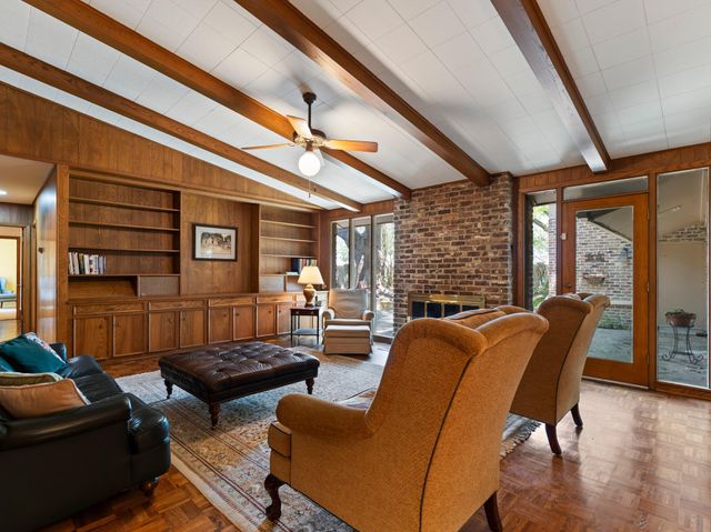 2721 Oak Drive, Bay City, TX 77414