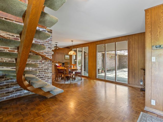 2721 Oak Drive, Bay City, TX 77414