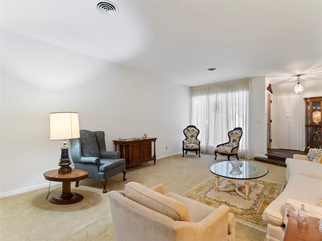 2721 Oak Drive, Bay City, TX 77414