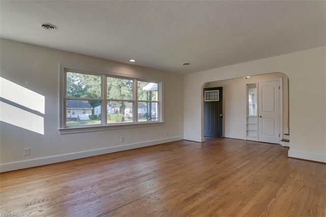727 Teach ST, Hampton, VA 23661
