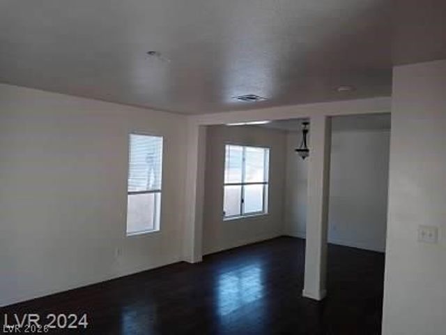70 Belle Essence Avenue, Las Vegas, NV 89123
