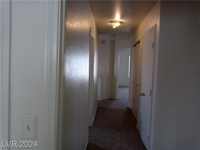 70 Belle Essence Avenue, Las Vegas, NV 89123