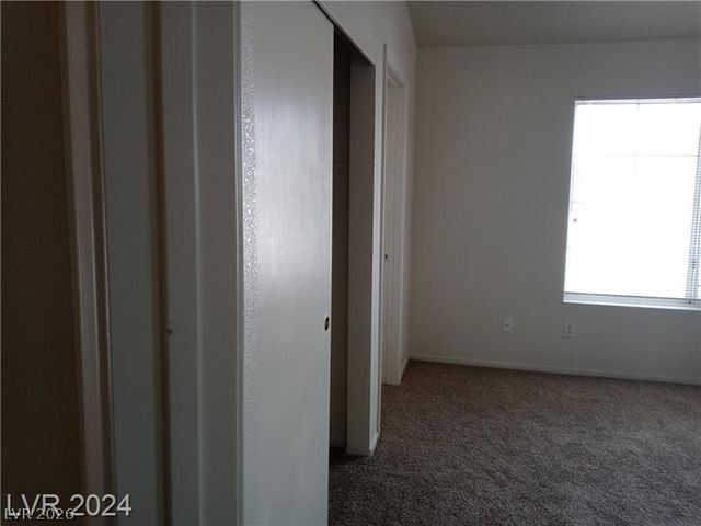 70 Belle Essence Avenue, Las Vegas, NV 89123