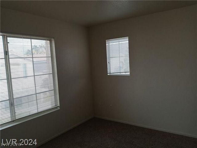 70 Belle Essence Avenue, Las Vegas, NV 89123