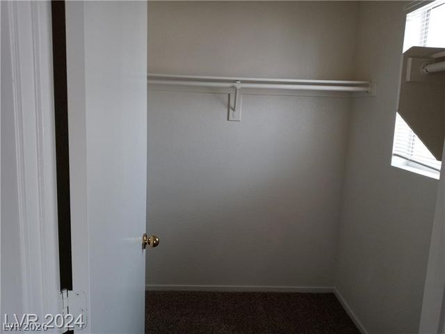 70 Belle Essence Avenue, Las Vegas, NV 89123