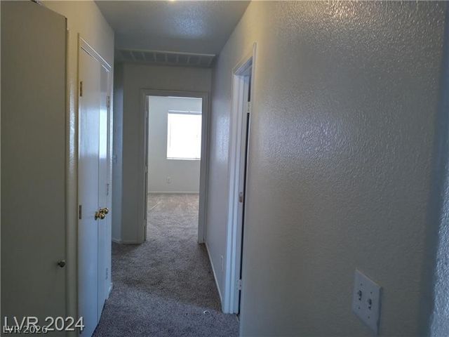 70 Belle Essence Avenue, Las Vegas, NV 89123