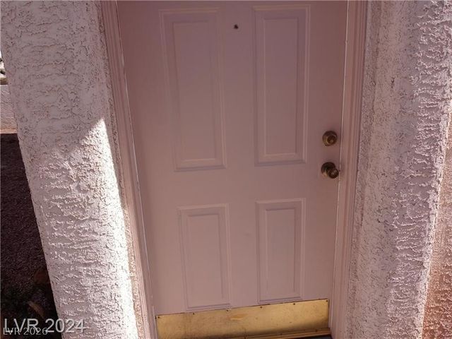 70 Belle Essence Avenue, Las Vegas, NV 89123